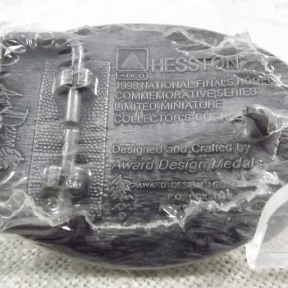 Hesston National Finals Rodeo 1998 Mini Buckle - Picture 4 of 7